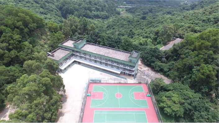 营地公寓楼全景